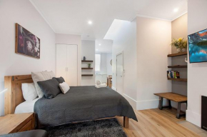 Little Hopwood Apartments No2